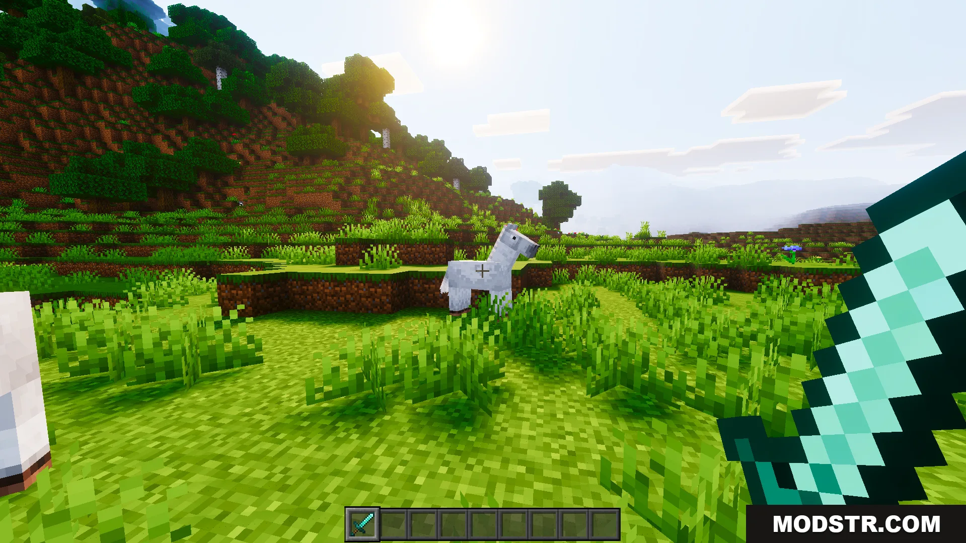 The crosshair indicator changes color when looking at a target in combat