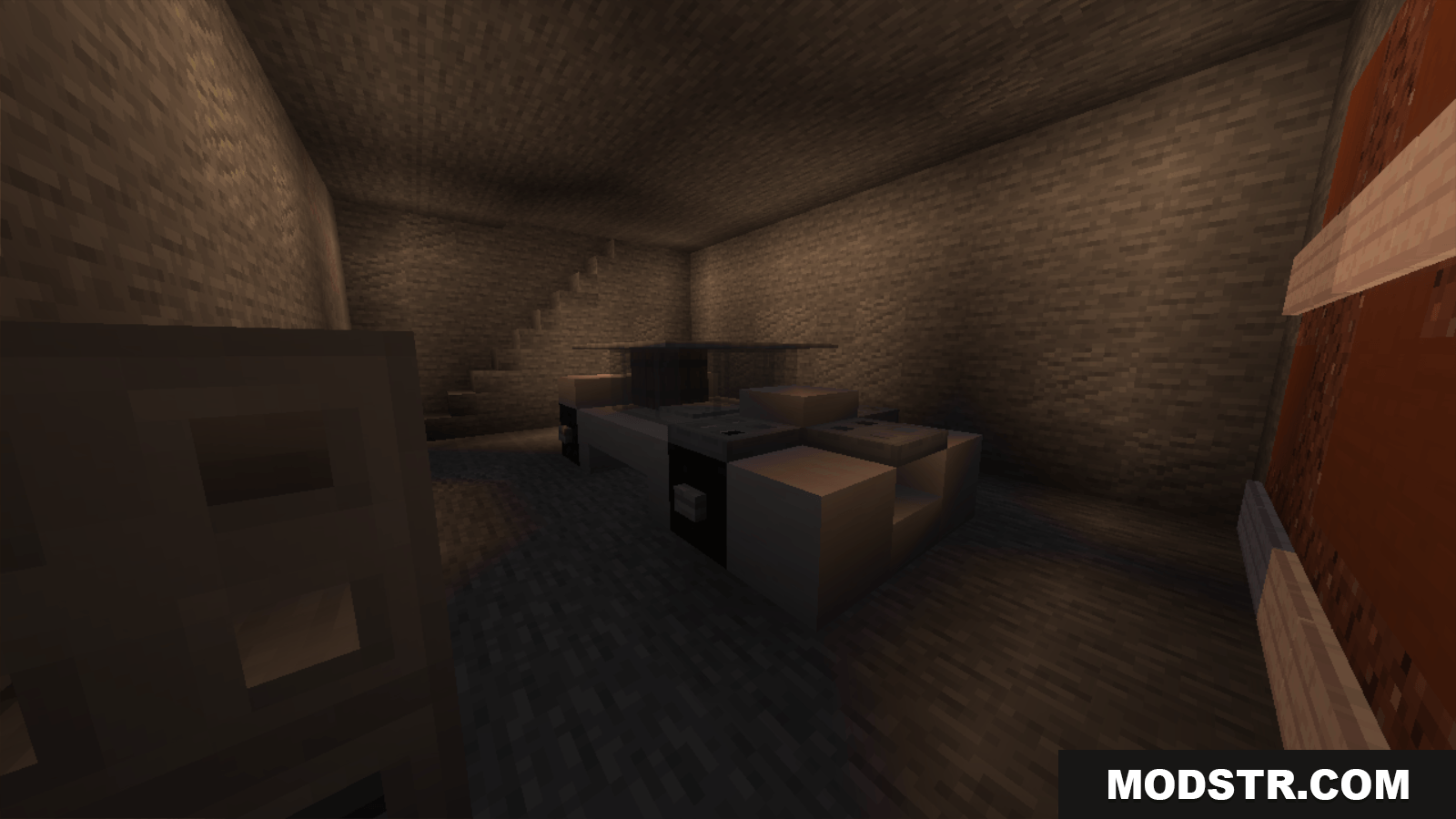 Granny Multiplayer Map Screenshot 3 The scary house includes a detailed garage area to explore
