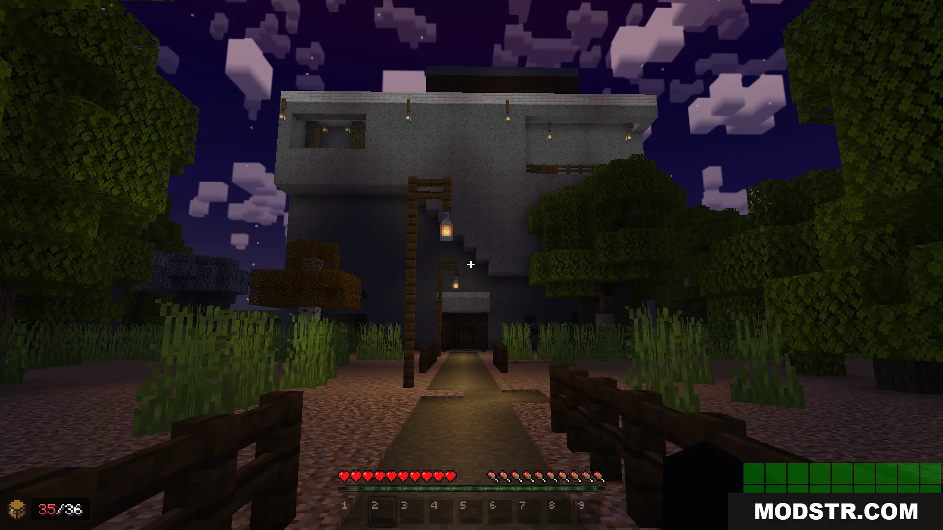 Granny V1 Map Screenshot 5 The player stands before the terrifying house they must escape