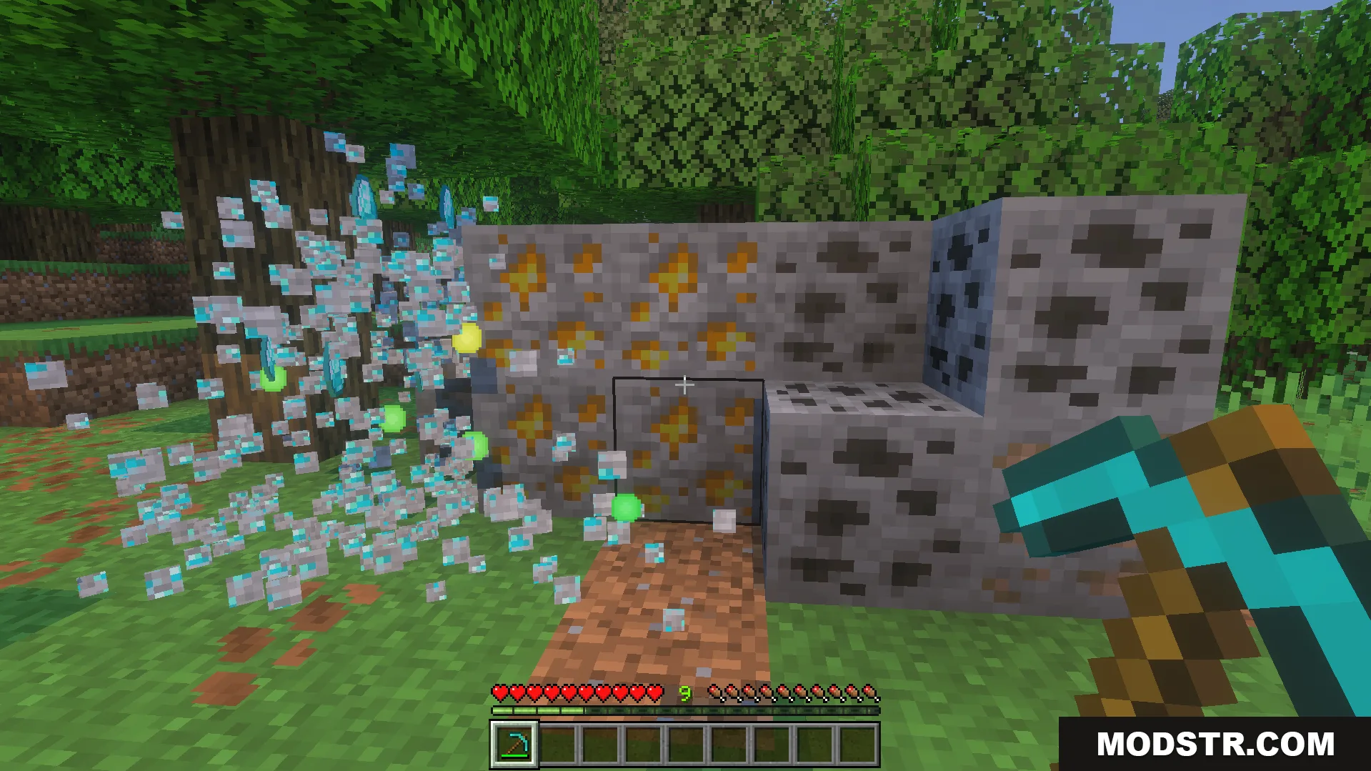Instant Miner Plus Addon Screenshot 8 Instantly mining diamond ores with a pickaxe leaving no drops