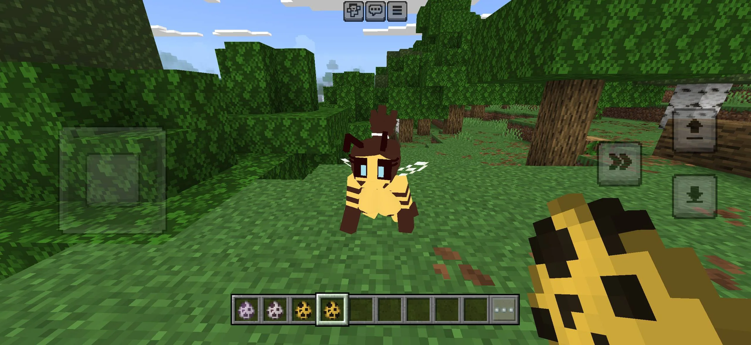 Bee character in Jenny Mod for Minecraft PE