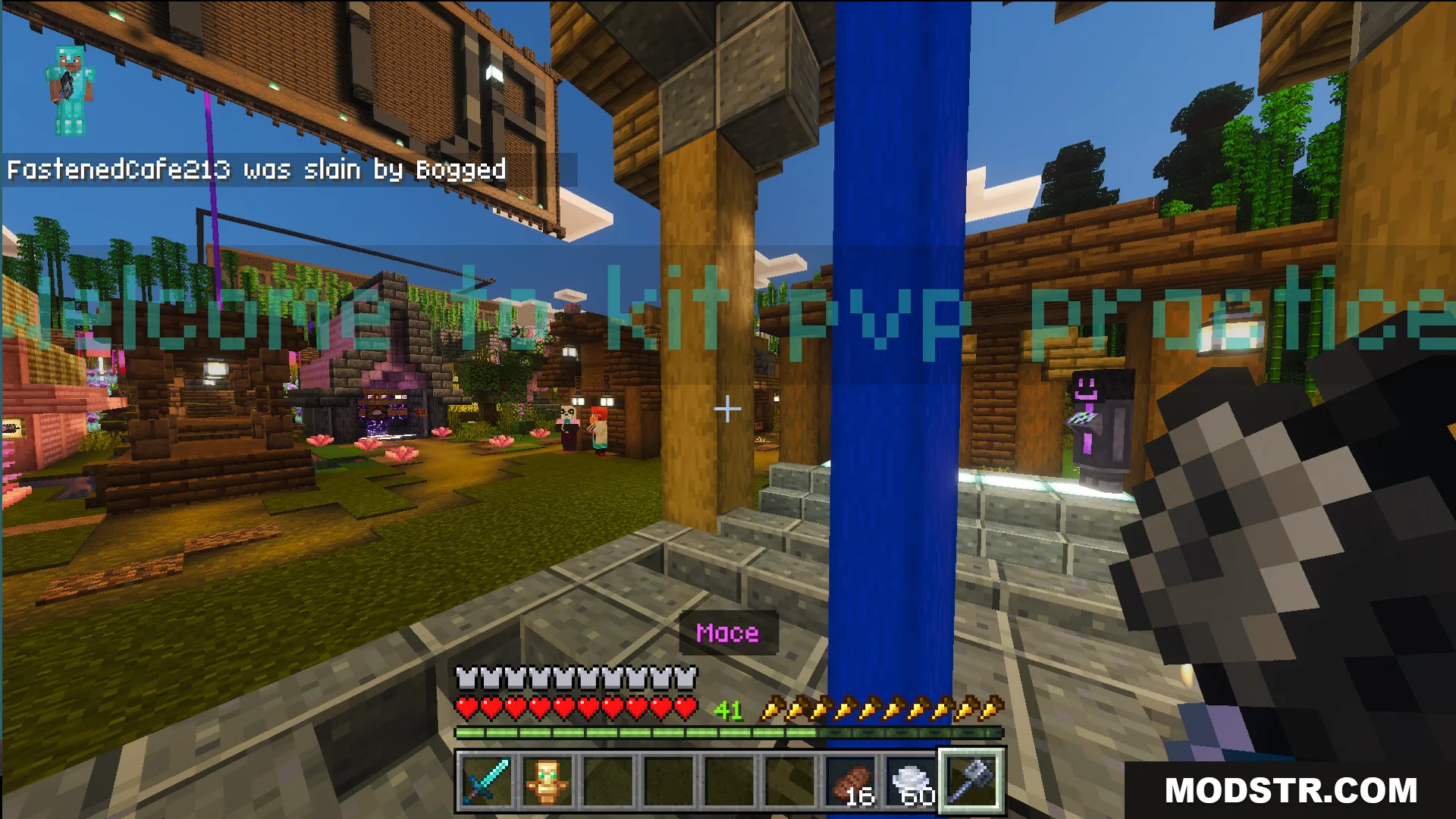 Modern Kit Pvp Practice Map Screenshot 8 Welcome message displayed on screen while holding a mace in the lobby
