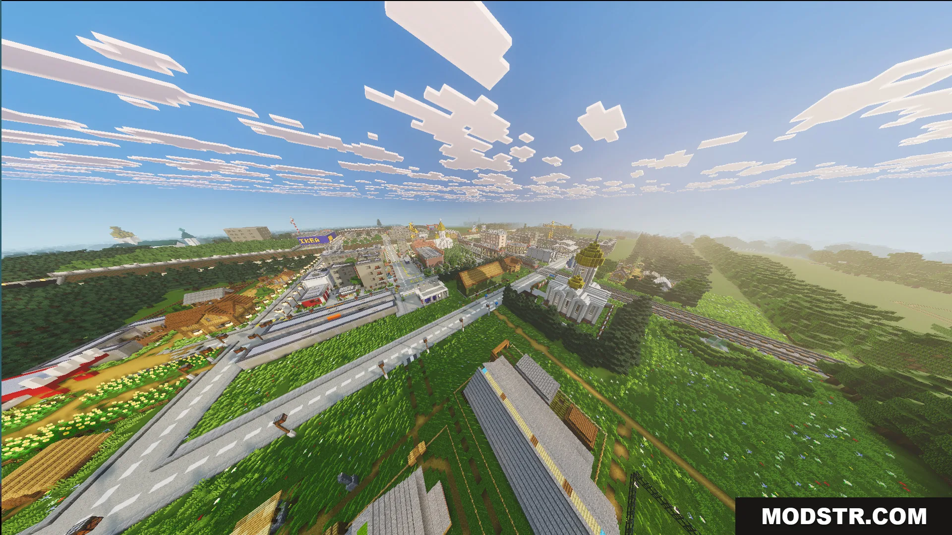 Russ Big City Reborn Map Screenshot 10 Russ Big City Reborn Map features a large city with a golden church