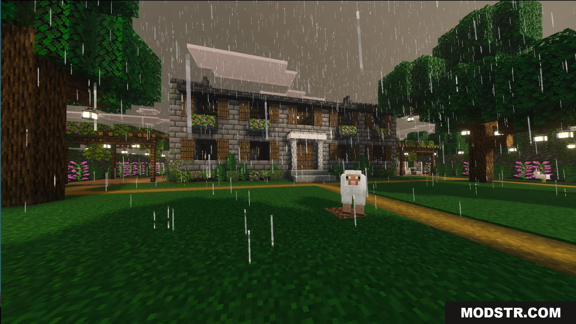 Survival Georgian House 46 Map Screenshot 2 Exterior view of Survival Georgian House 46 Map during a rainy day