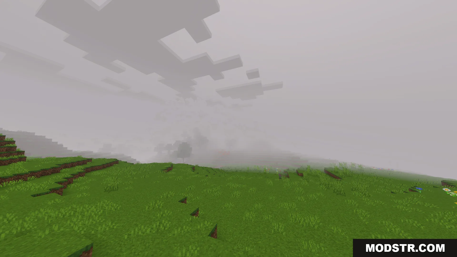 Ultimate FPS Booster Texture Pack Screenshot 6 Green hills with adjusted fog settings to boost speed on older devices